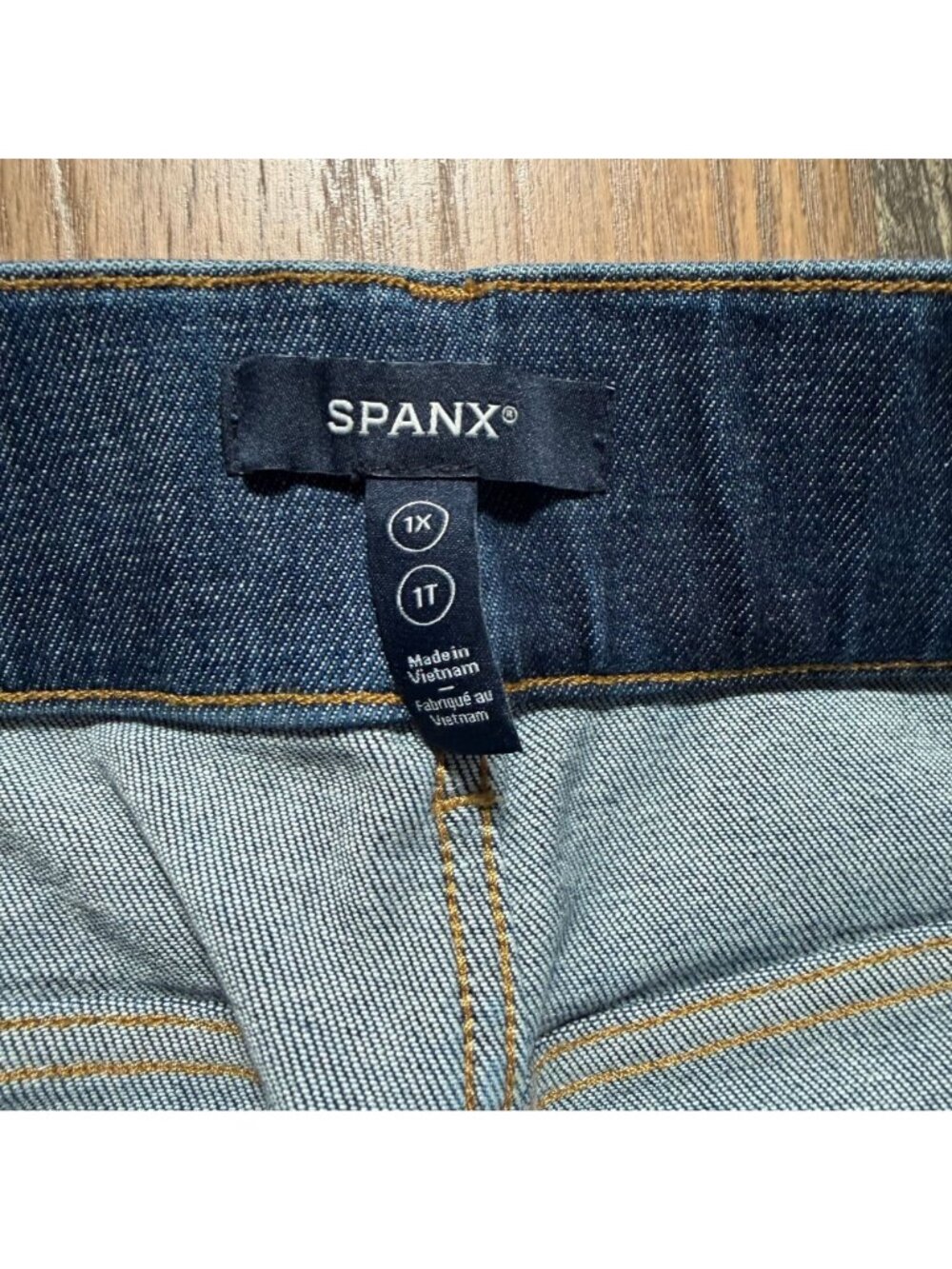 SPANX Flared Midnight Pull-on Stretch Denim Jeans Women's Size 1XL in EUC! - Picture 3 of 5
